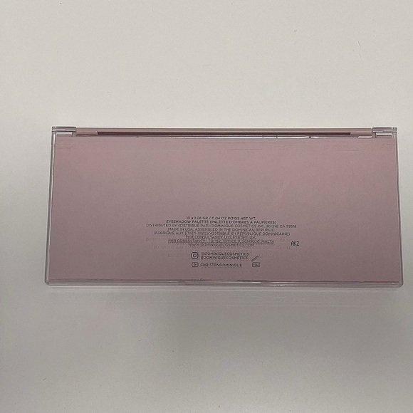 Dominique Cosmetics Essentials Palette NEW - Picture 4 of 4